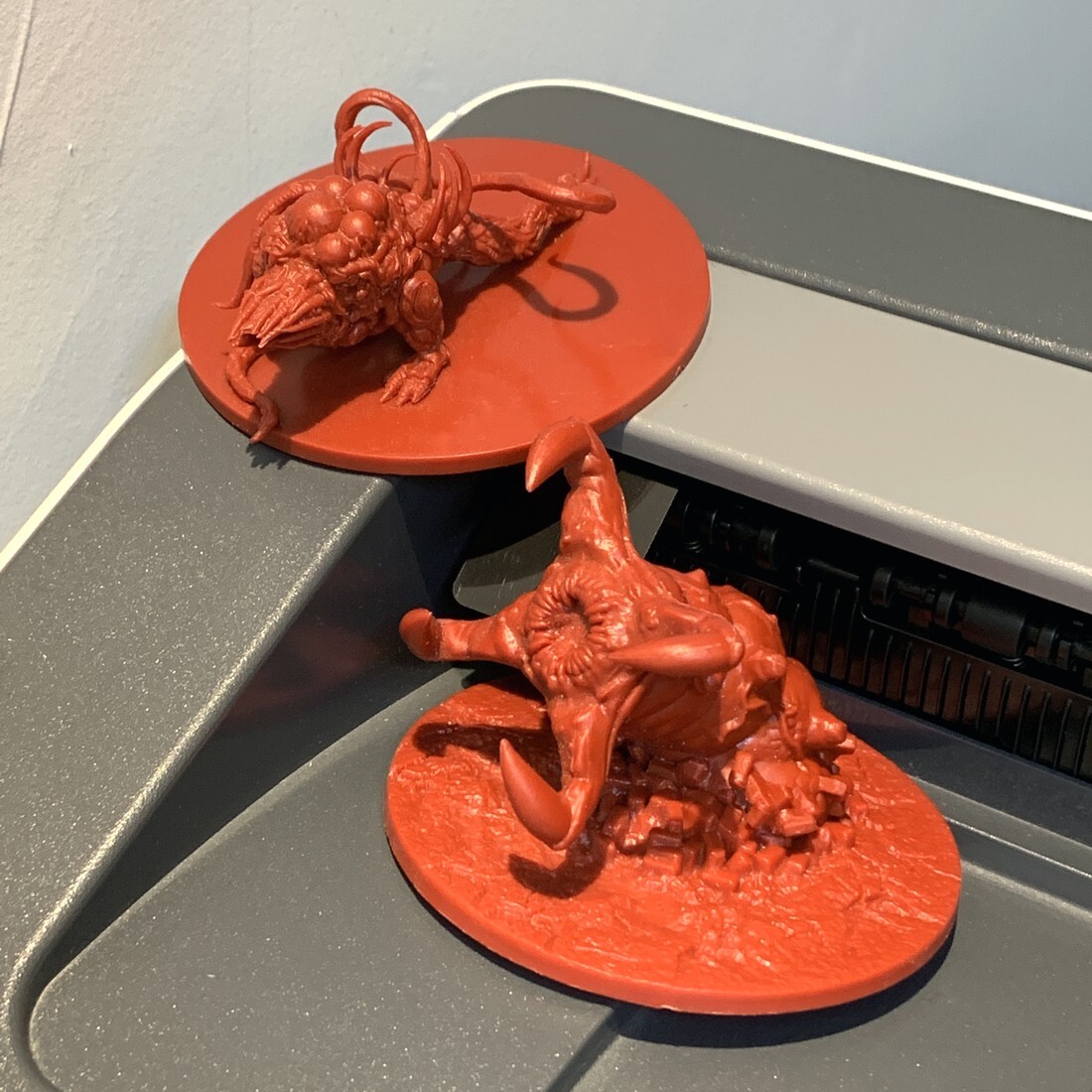 Miniaturas de Monstruos Cazado - Board Game Zombie reseña y precio